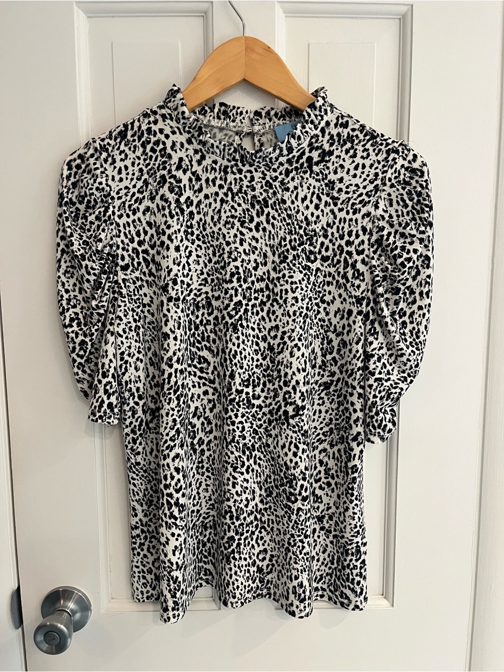 CeCe Mock Neck Ruffle Leopard Print Blouse, Size Small